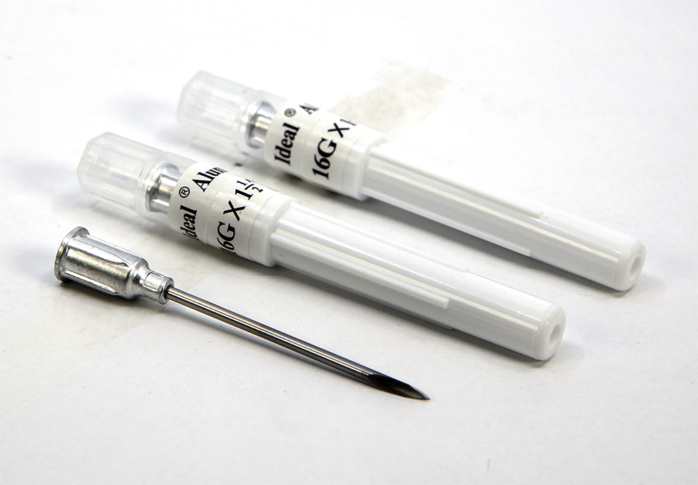 Ideal® 9404 Disposable Needle, 16 ga x 3 / 4 inch, Aluminum Hub